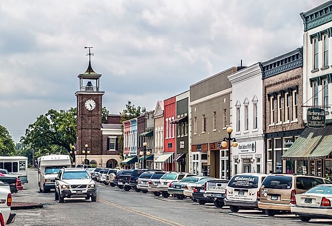 Front Street with shops and the old clock tower in Georgetown, South Carolina. Image credit Andrew F. Kazmierski via Shutterstock