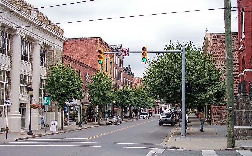 View of Temple Street (West Virginia Route 20) from 2nd Avenue in Hinton, West Virginia